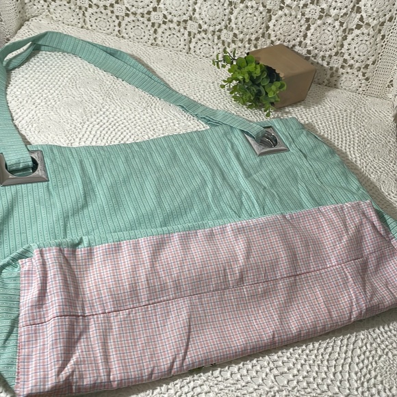 XLarge handcrafted embroidered quilted tote - Picture 5 of 7